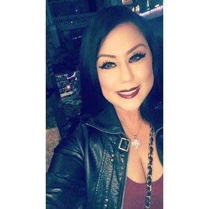 Meet your Posher, Stacy